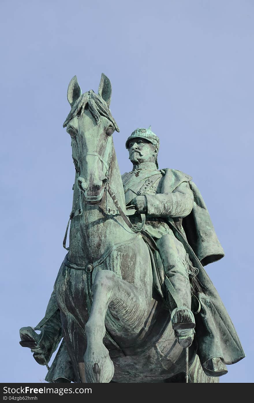 Cacalier monument duke ernst of sachen coburg gotha. Cacalier monument duke ernst of sachen coburg gotha