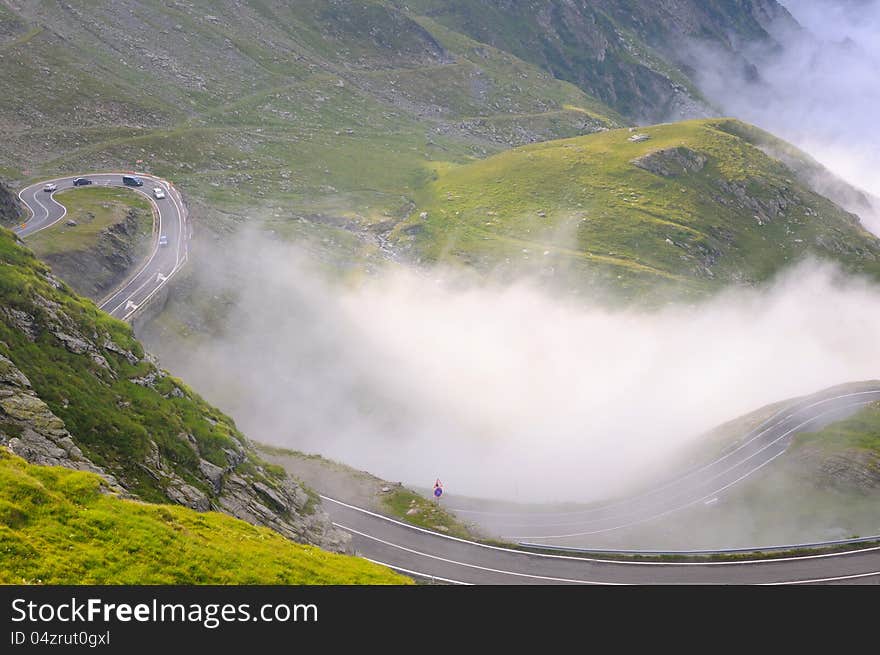 Serpentin moutain road