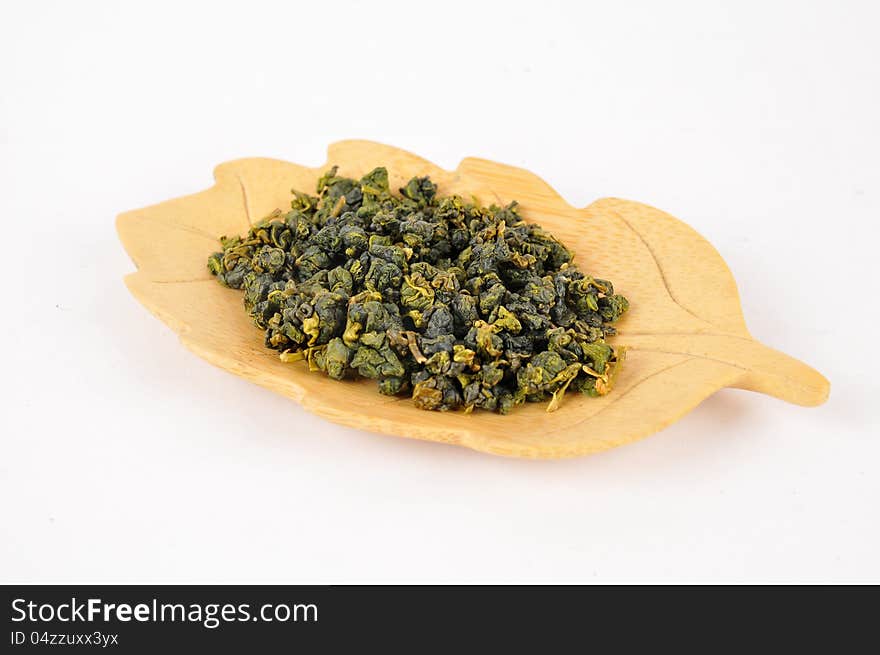 tea leaves isolated on white background