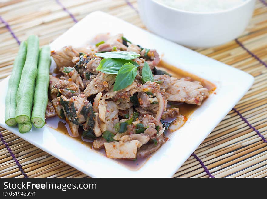 Thai Spicy minced meat salad