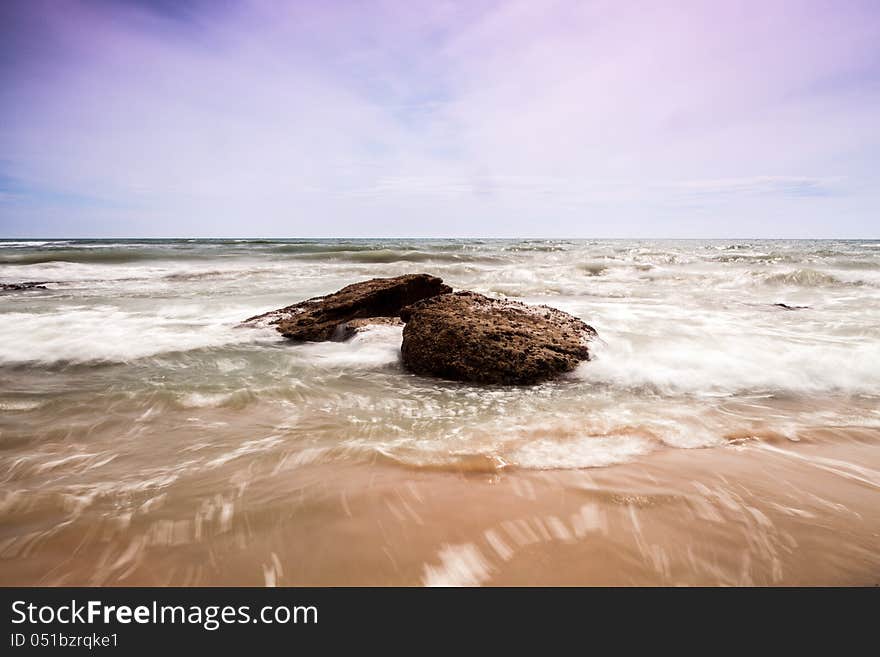 Sea whit stones