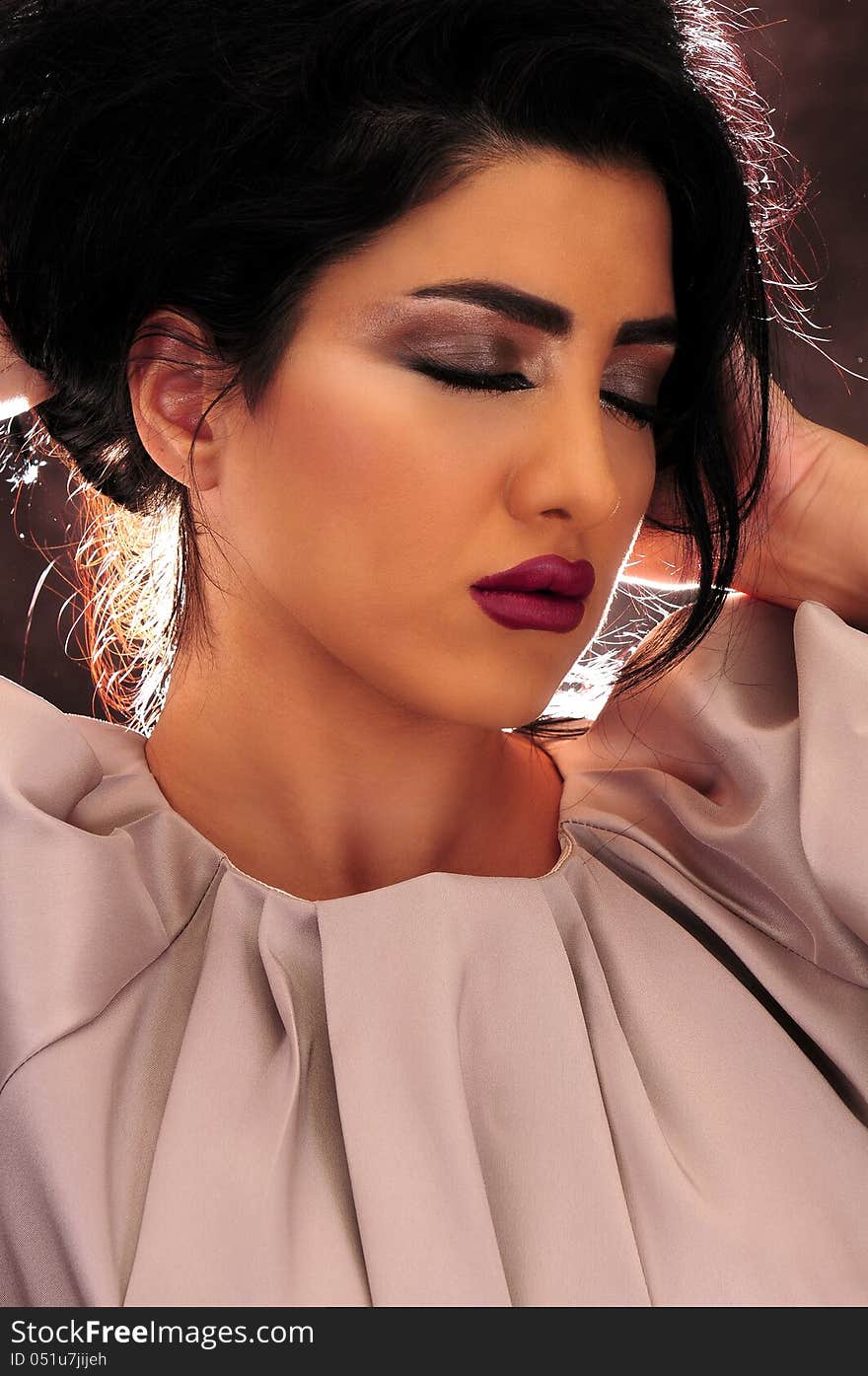 Razan Nehade is an beautiful arabic Girl in a photo session