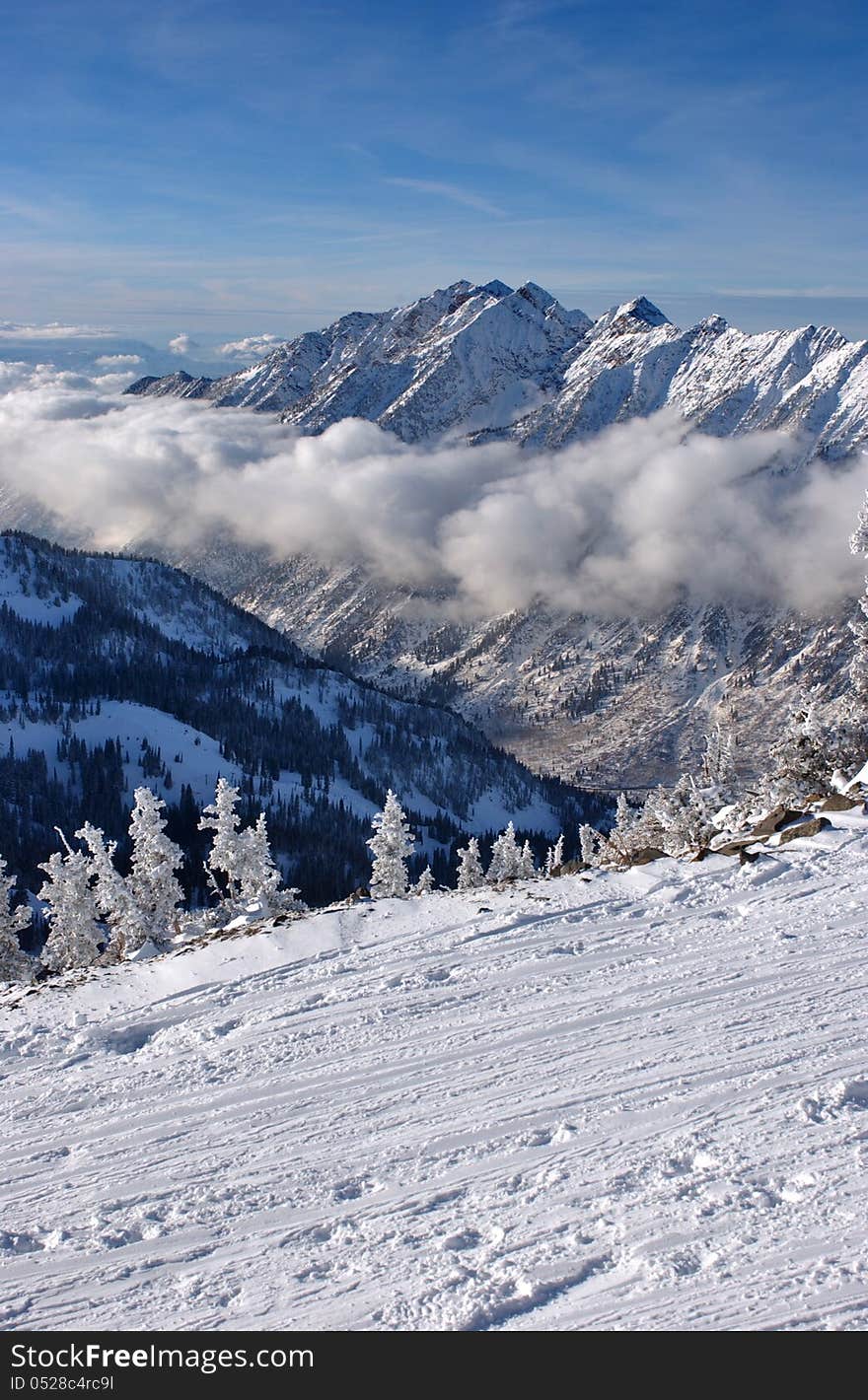 Spectacular view to the Mountains from Snowbird ski resort in Utah, USA