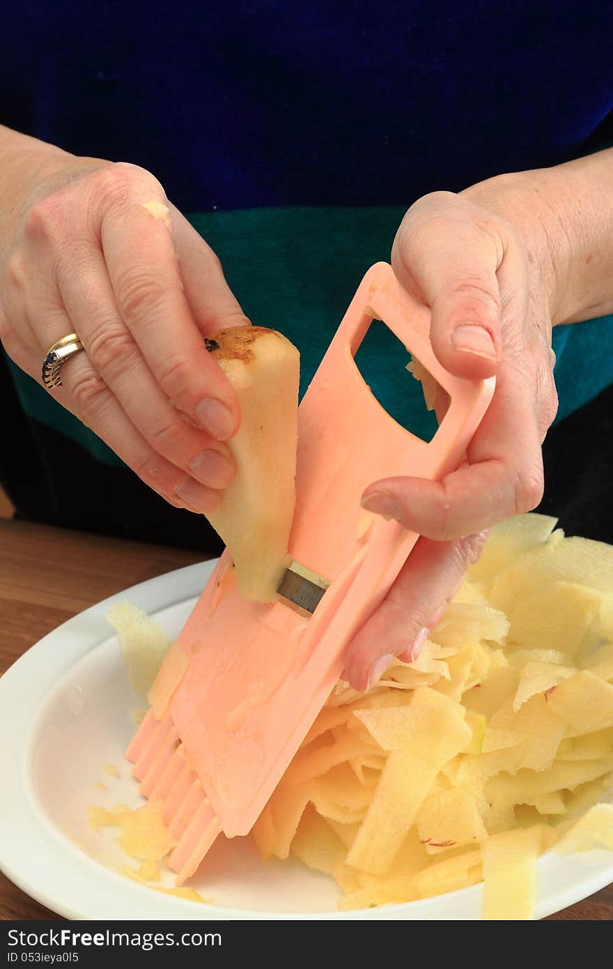 Grating an Apple