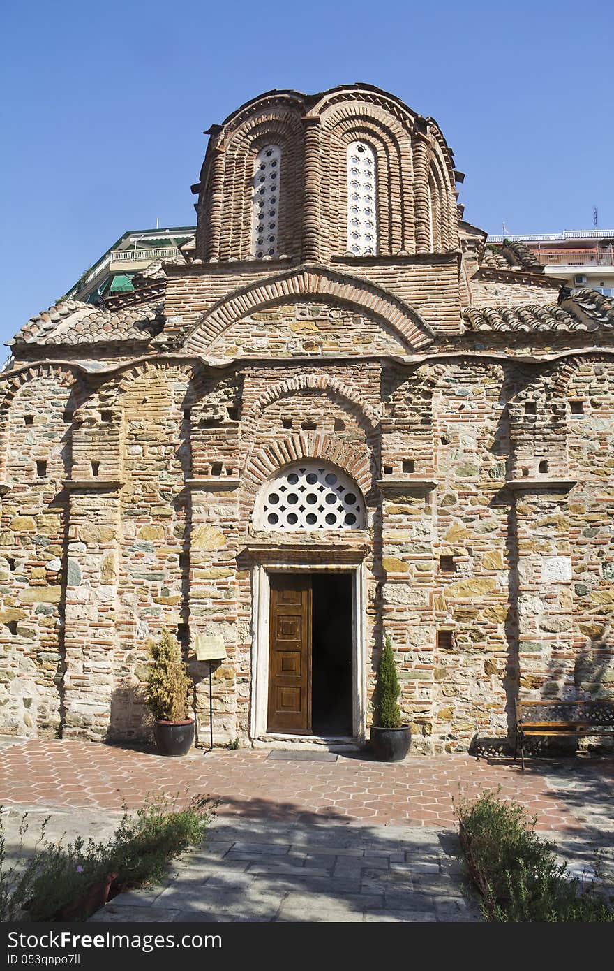 Panagia Chalkeon Church was founded in 1028. Thessaloniki