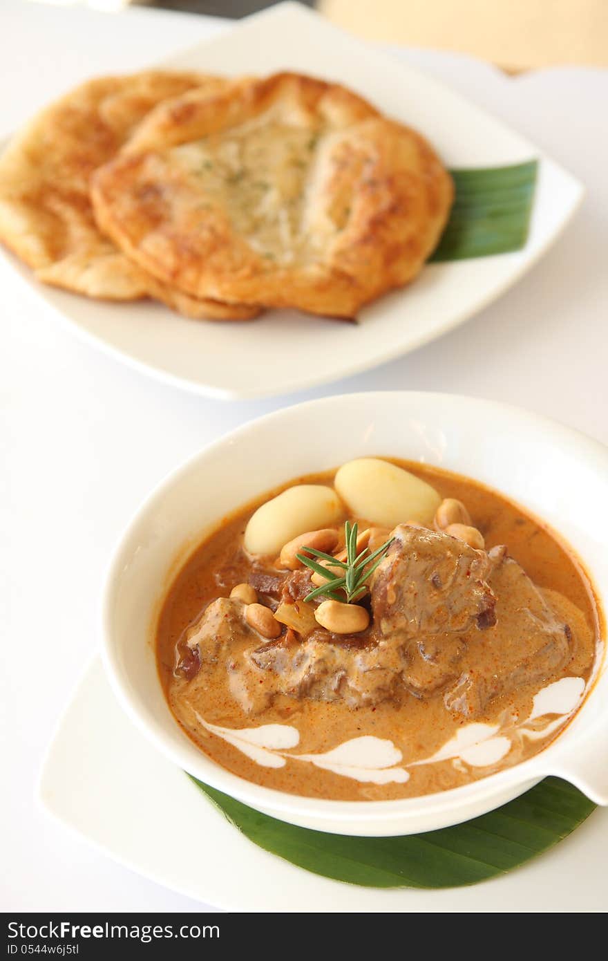 Thai food, Beef massaman curry with roti