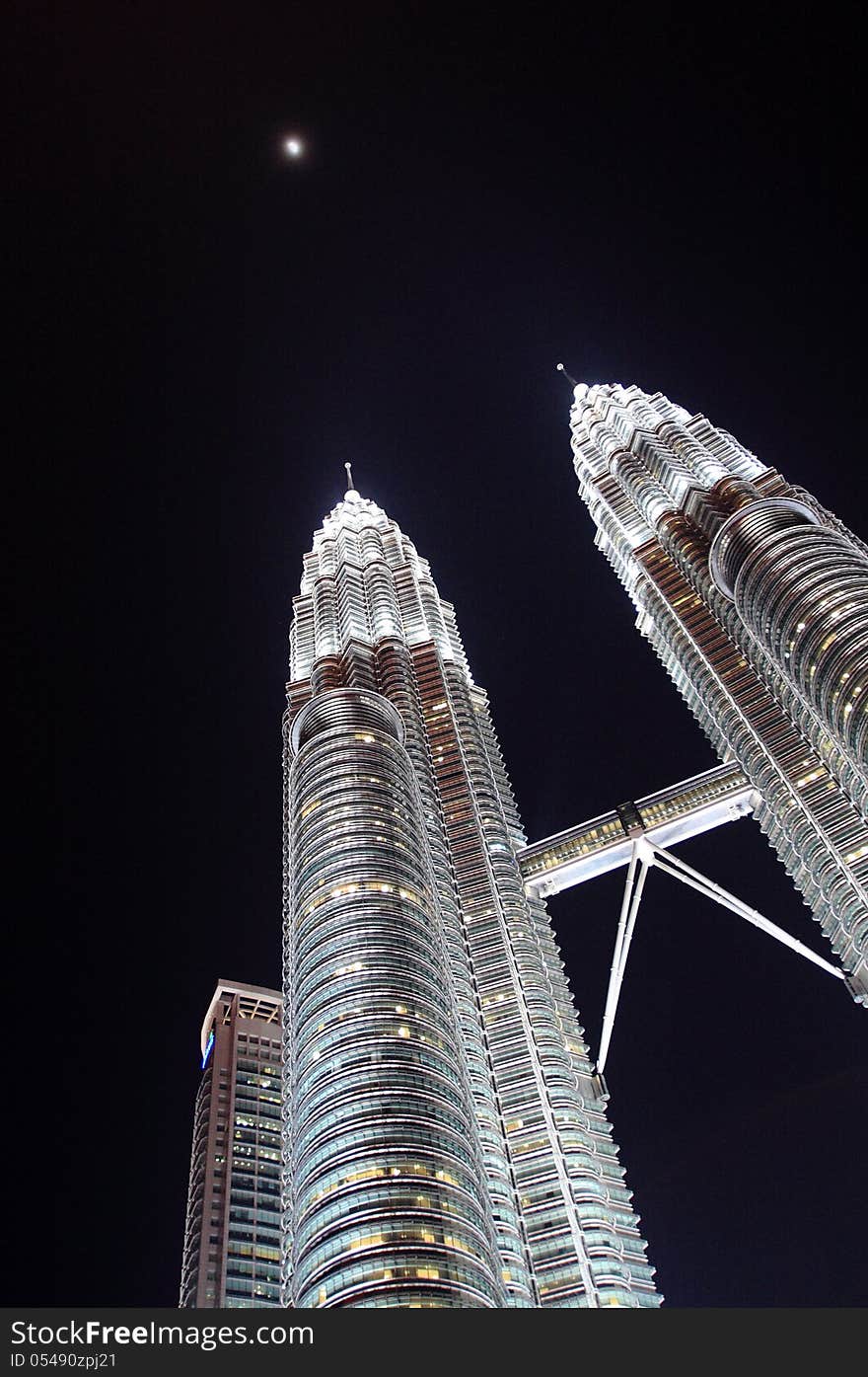 The Petronas Towers, also known as the Petronas Twin Towers are twin skyscrapers in Kuala Lumpur, Malaysia.