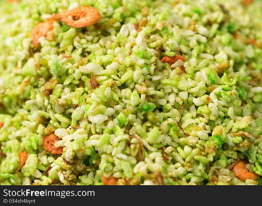 Green rice with shrimp close-up