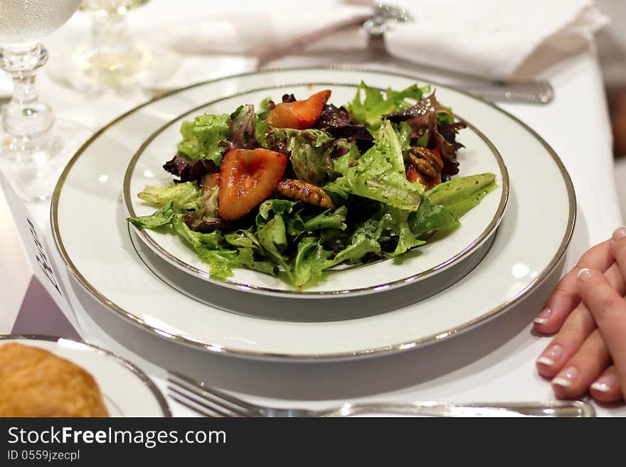 Tossed Green Salad, Fine China, White Table Cloth