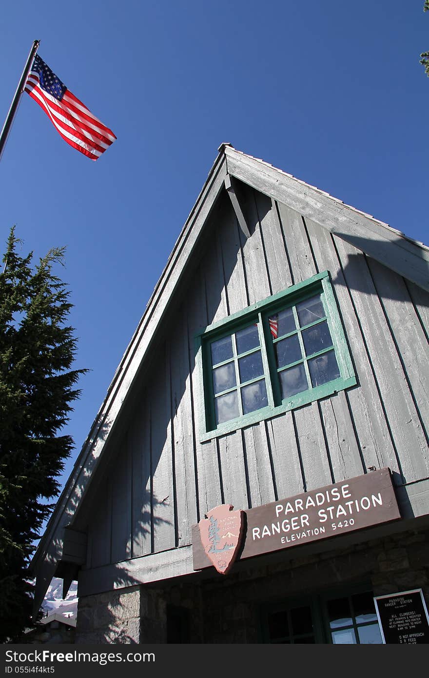 Mt Rainier Ranger Station