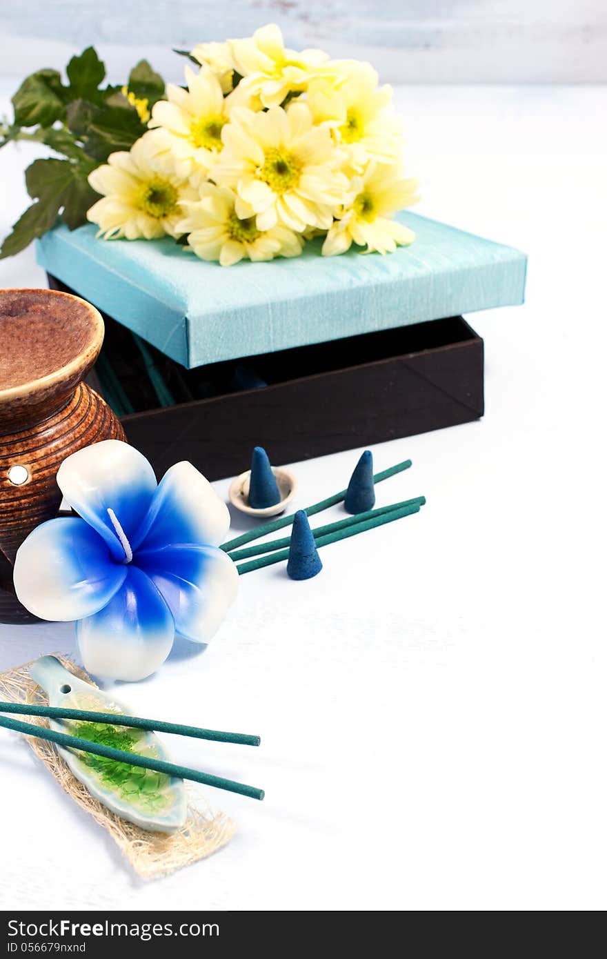 Aromatherapy set with flower candle and incense