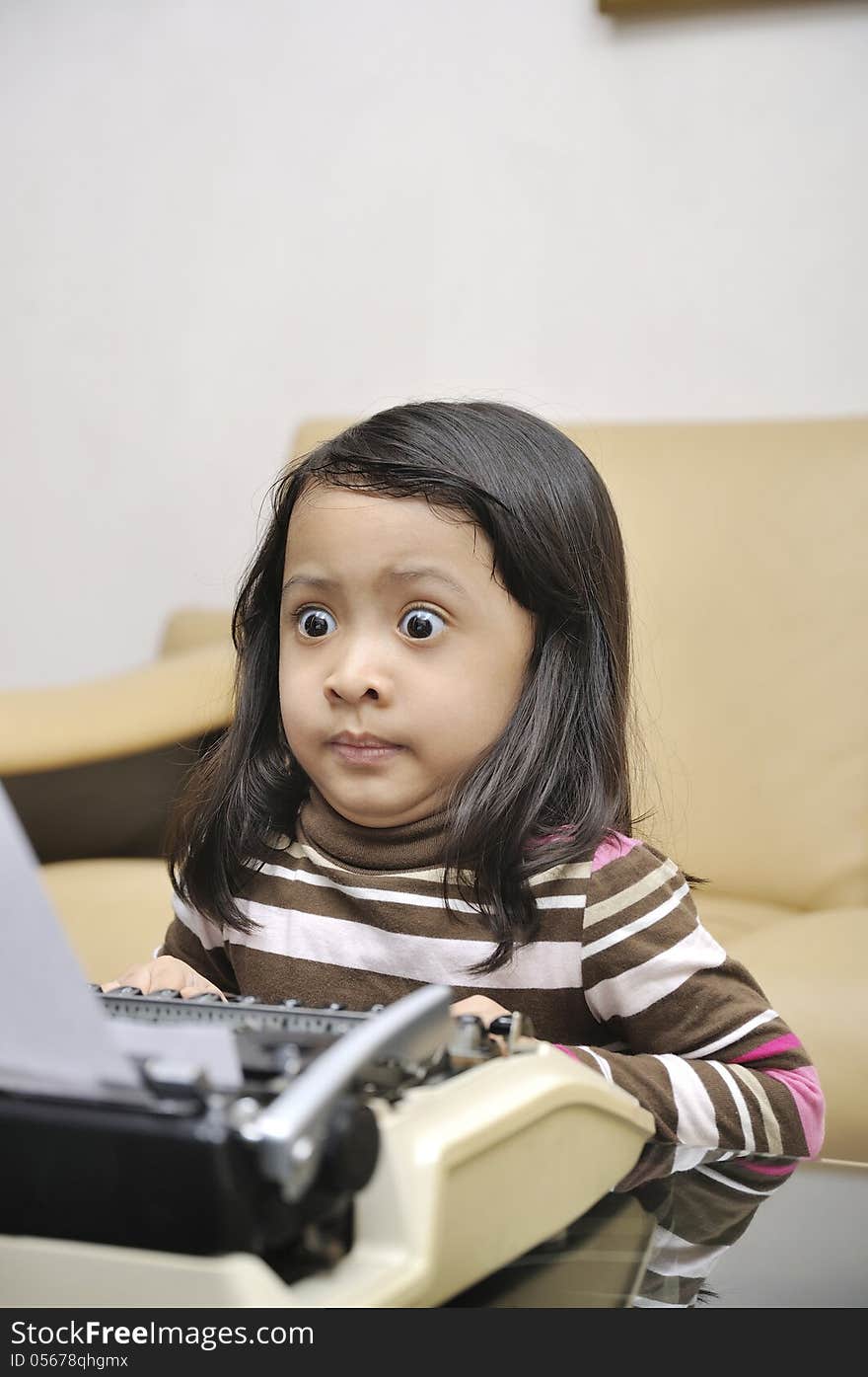 Kid Write With Typewriter