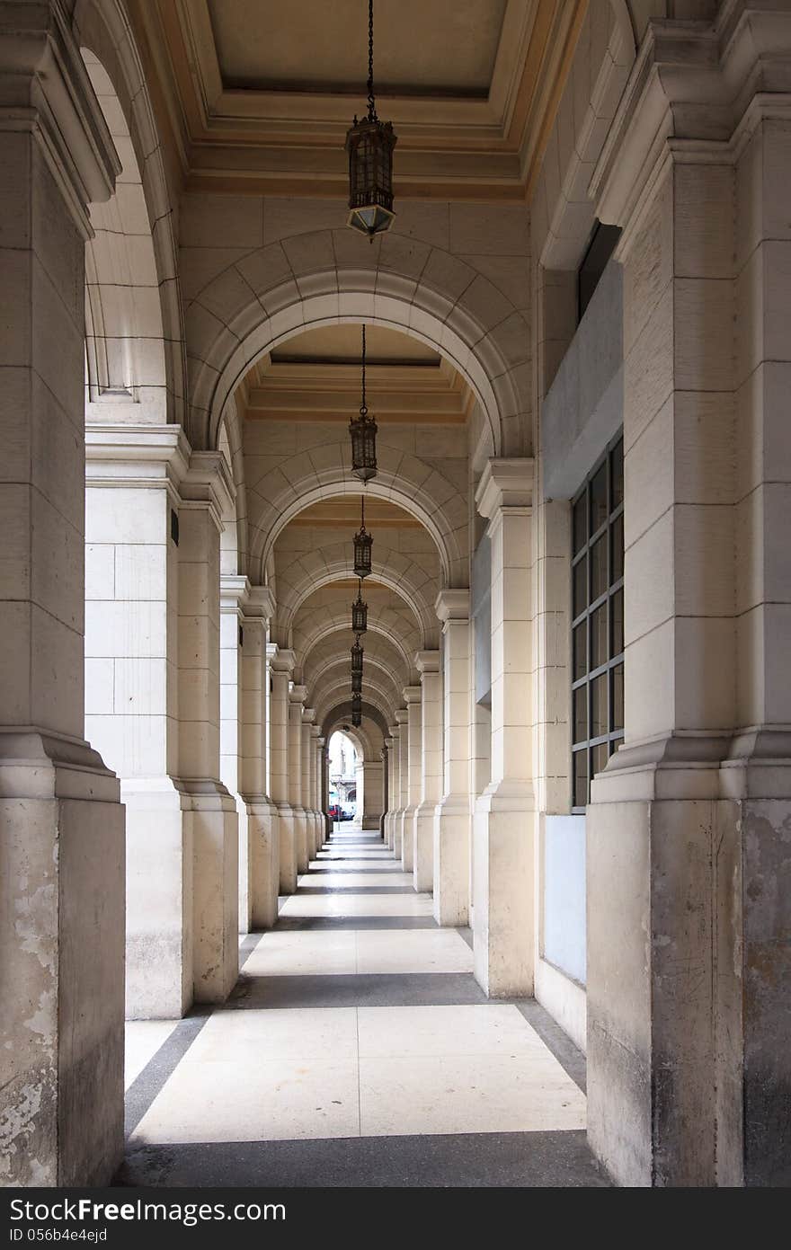 Arches and vaults of Palacio del Centro Asturiano.