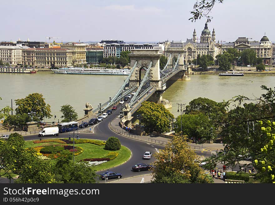 The Chain Bridge in Budapest, Sightseeing in Hungary.