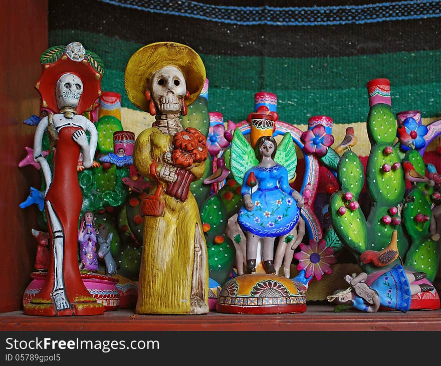 Mexican catrinas and traditional mexican craftworks. Mexican catrinas and traditional mexican craftworks