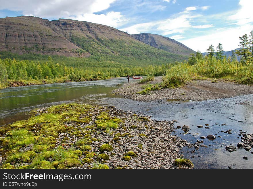 The end of the summer on the Putorana plateau. The valley of the river Mikchangda.