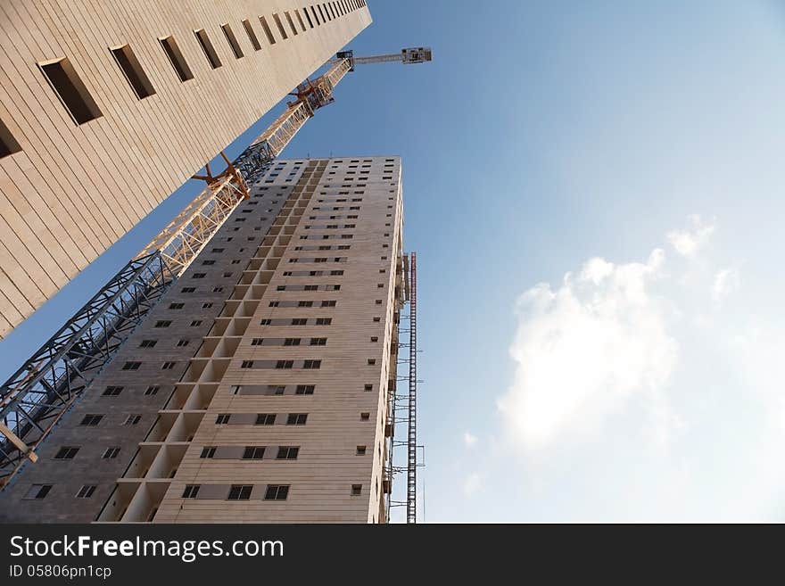 Building high-rise buildings in the sky