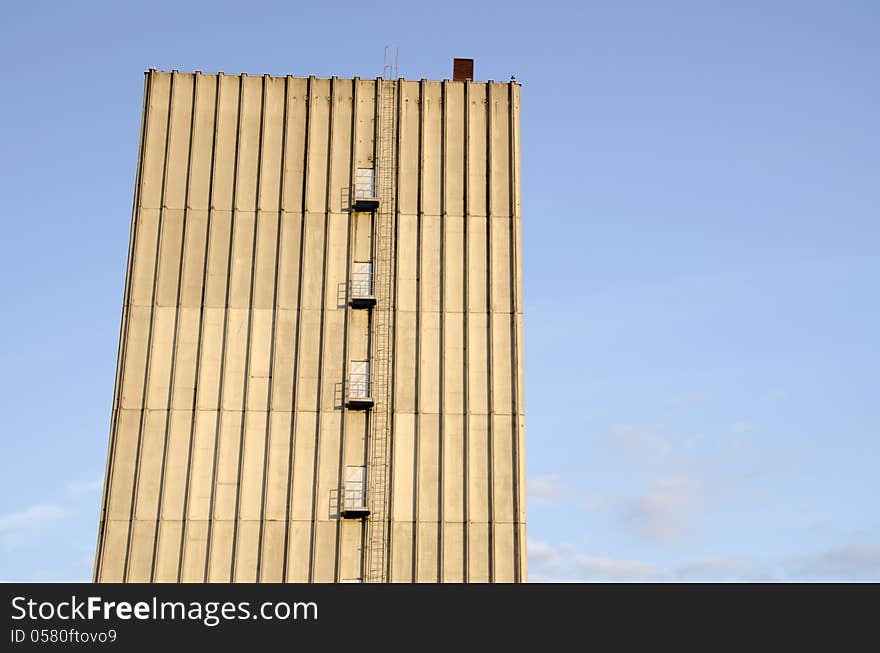 Grain silo