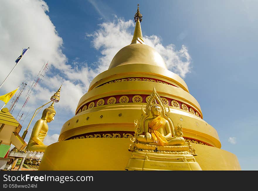 Main stupa and giant Buddha statue in Wat Tam Sua (Tiger Temple) in ao nang, krabi province, thailand. Main stupa and giant Buddha statue in Wat Tam Sua (Tiger Temple) in ao nang, krabi province, thailand