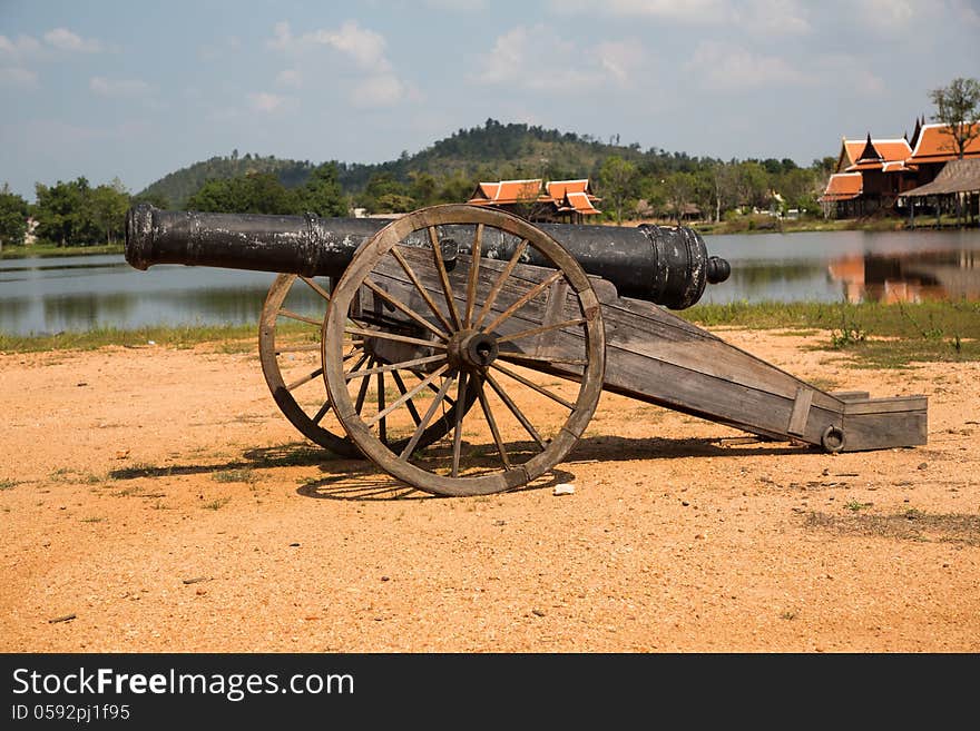 Cannon made ​​of wood. Used for filming movies The Legend of King Naresuan. Cannon made ​​of wood. Used for filming movies The Legend of King Naresuan.