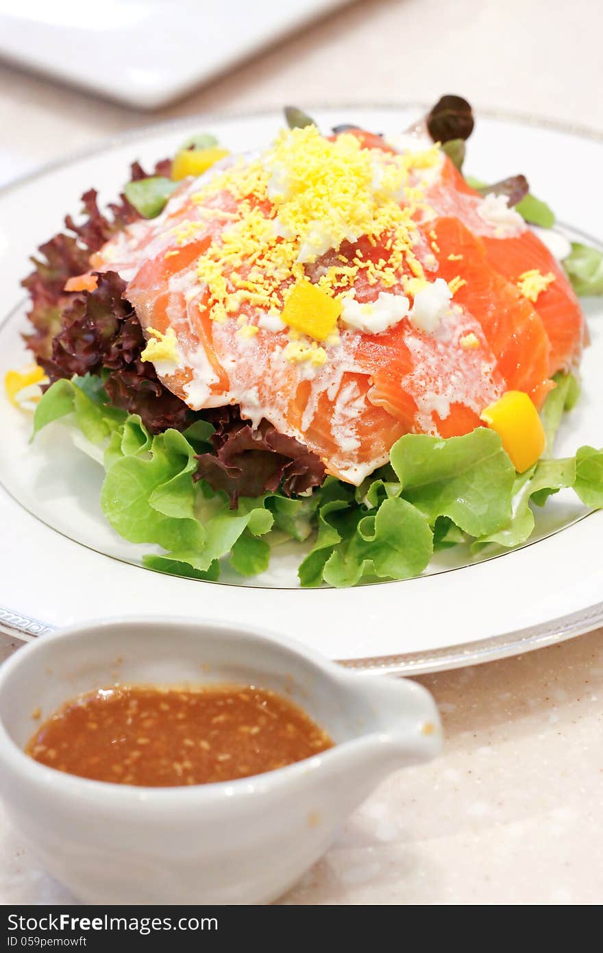 Smoke Salmon Salad