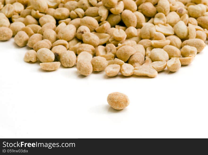 Macro Peanuts