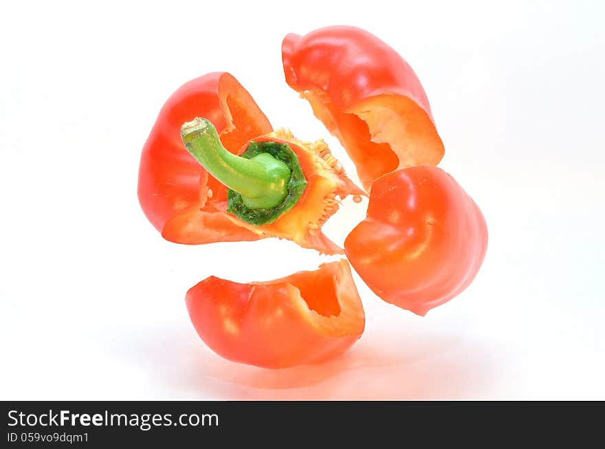 Red bell pepper consists of four lobes and the core