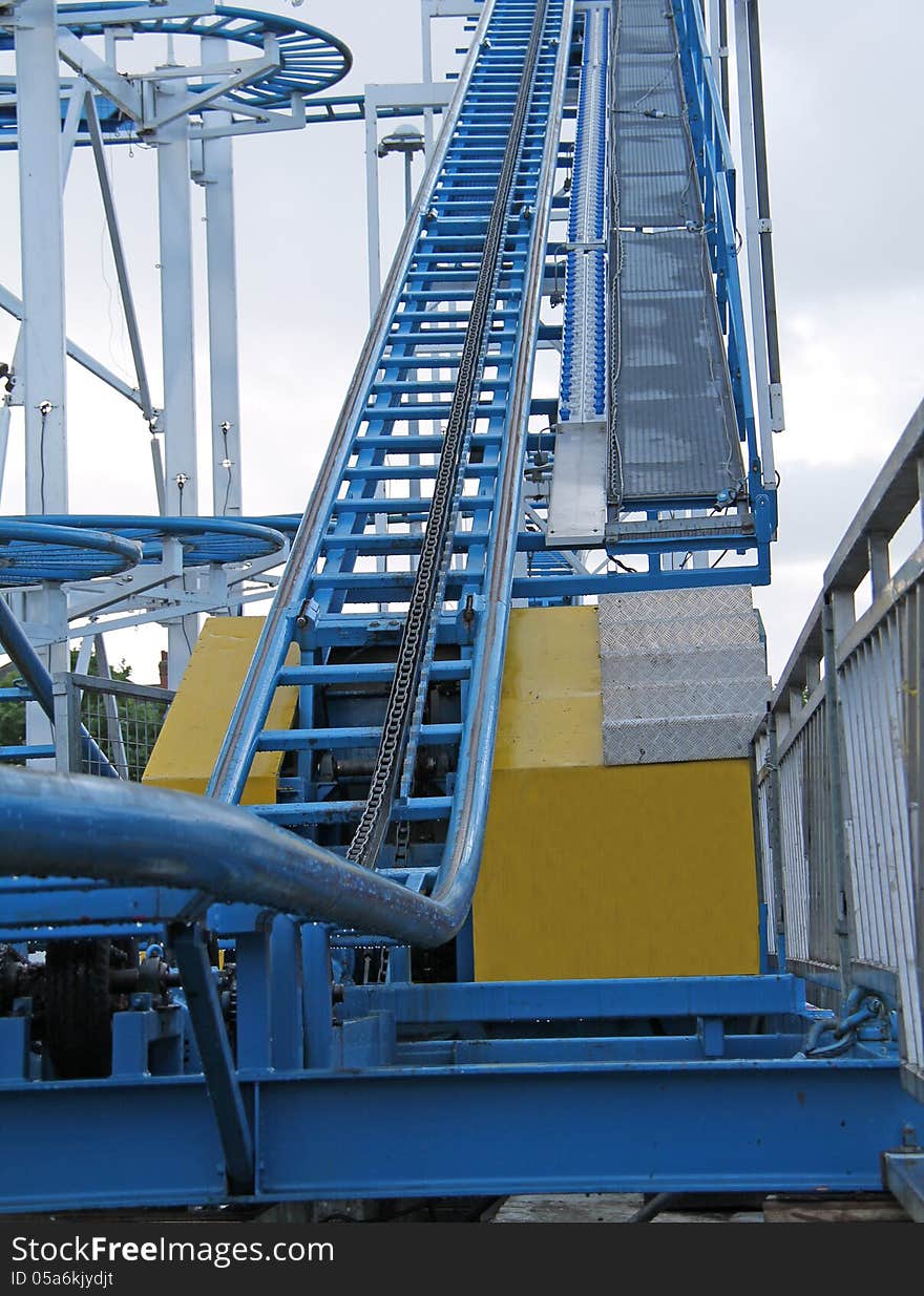 The Hauling Chain and Track on a Fast Fun Fair Ride.