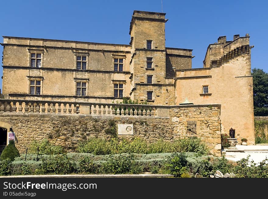 The renaissance Lourmarin Castle ( chateau de lourmarin ), Provence, region of Luberon, France. The renaissance Lourmarin Castle ( chateau de lourmarin ), Provence, region of Luberon, France