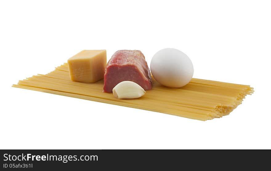 Raw ingredients for pasta alla carbonara