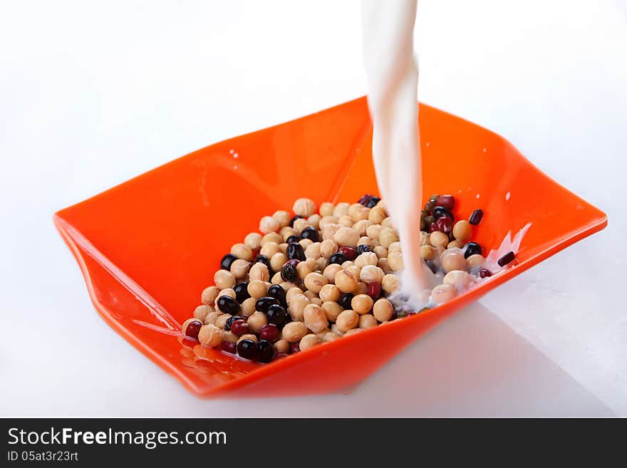 Milk Pouring with beans