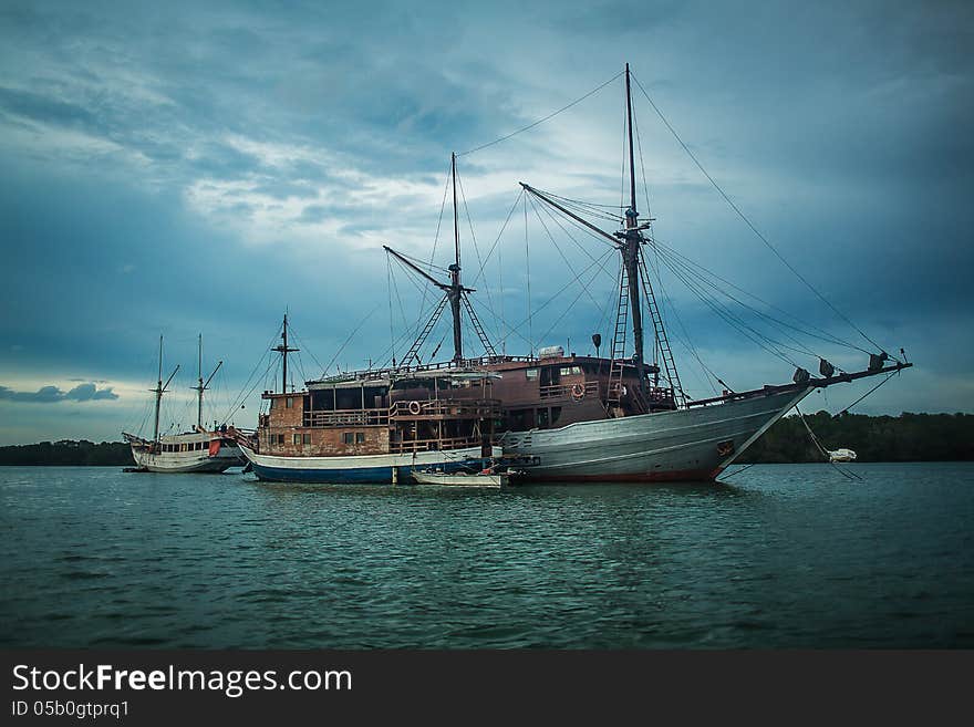 Fishing ship