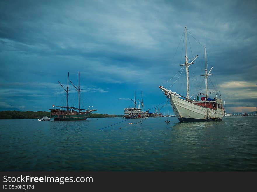 Fishing ship 2