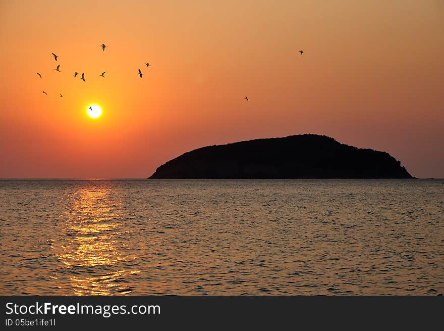 Golden sunrise over the sea