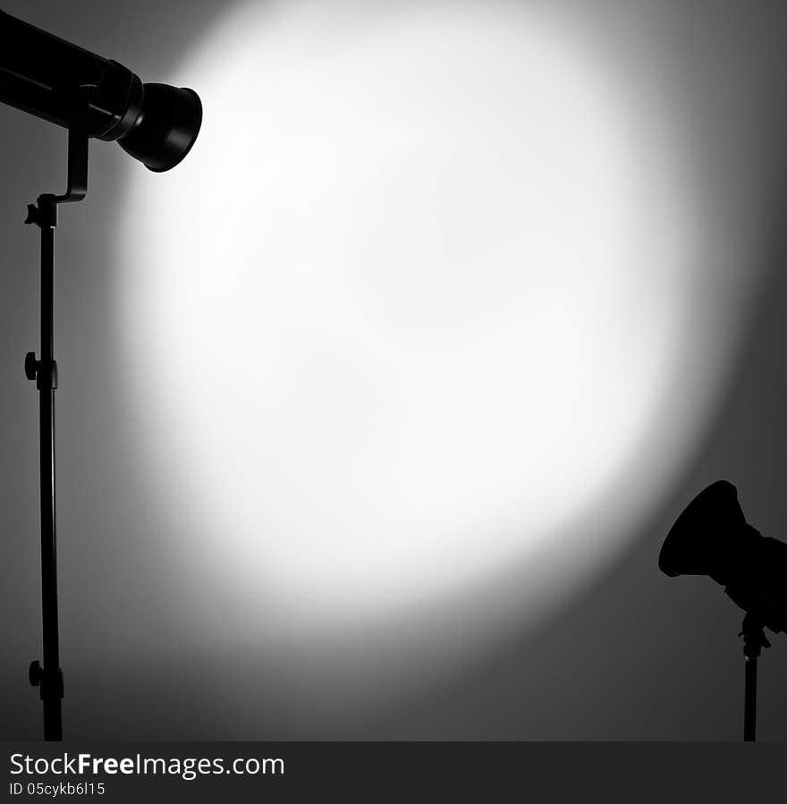 Light on the wall of the studio flash. Light on the wall of the studio flash.