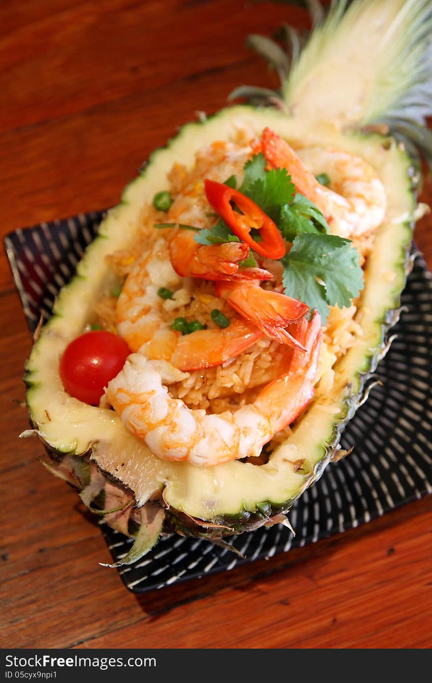 Pineapple fried rice with prawn