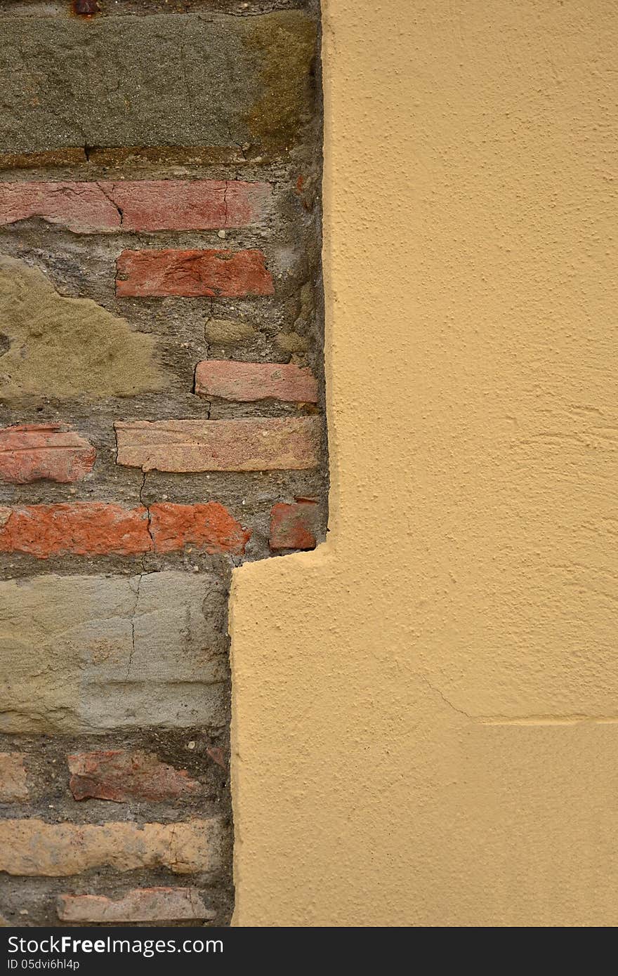 Natural stone on the italian house. Natural stone on the italian house.