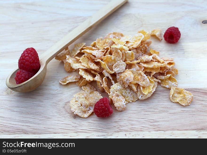 Fresh berries and cereal