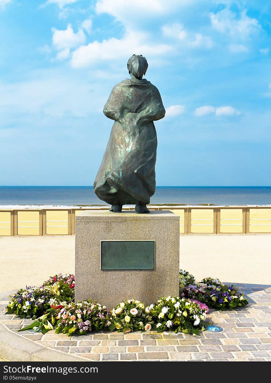 Waiting for the return of the sailor-man Memorial sculpture at the new Scheveningen Seashore, The Hague, Netherlands. Waiting for the return of the sailor-man Memorial sculpture at the new Scheveningen Seashore, The Hague, Netherlands