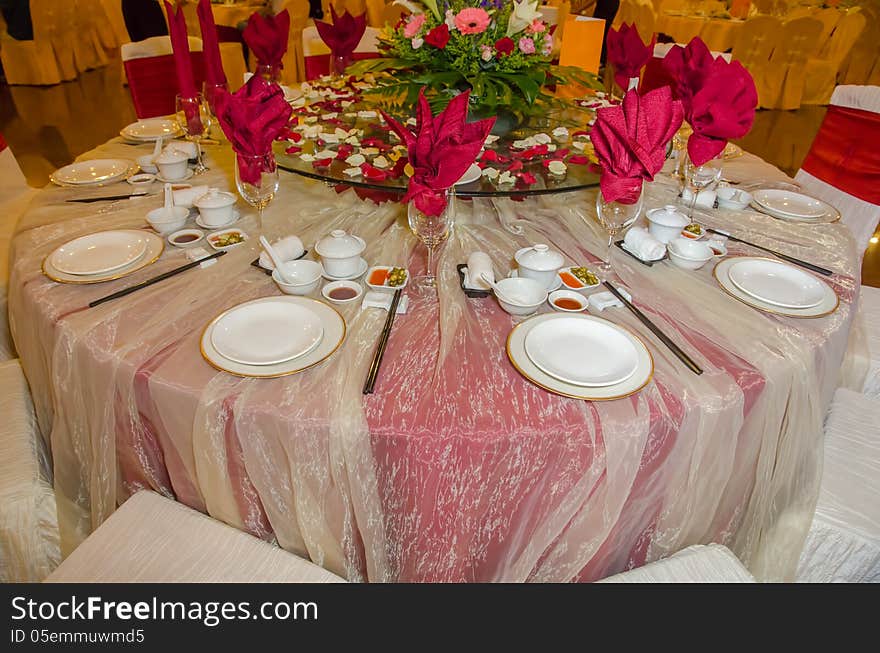 Chinese wedding table in a restaurant