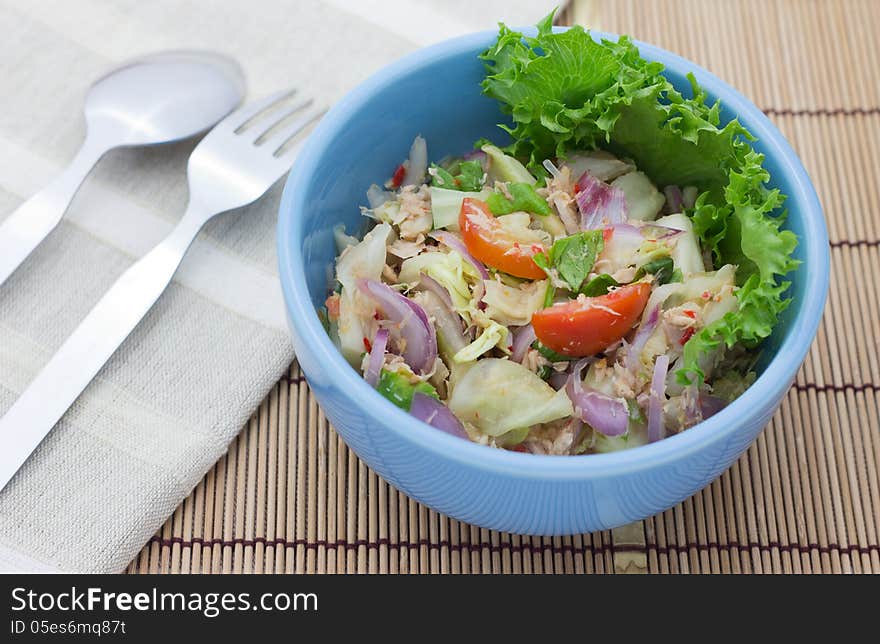 Tuna Salad with Thai Style