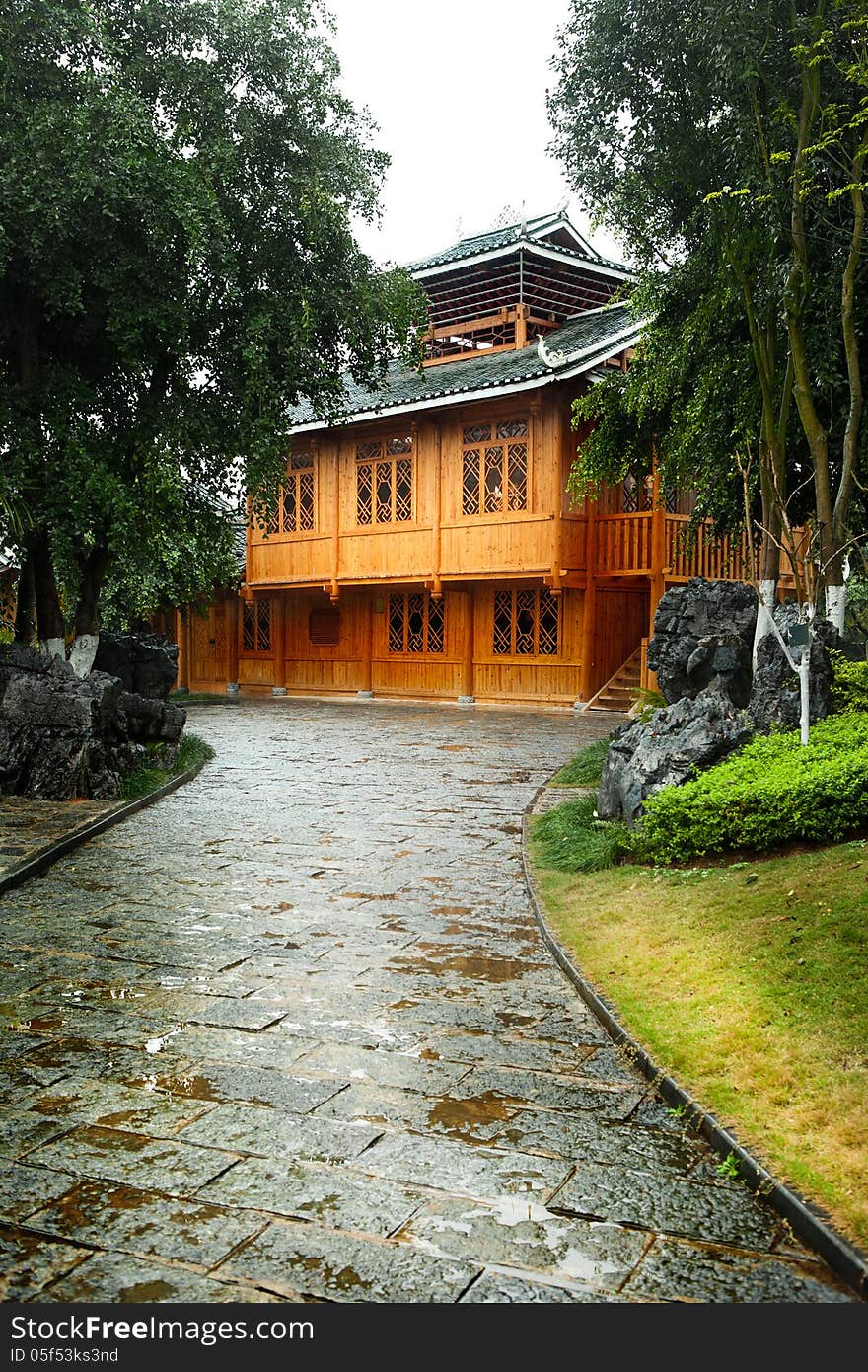 A path to the Dongs village after rain