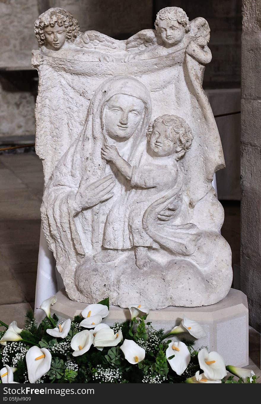 Bas-relief Stone Madonna With Child