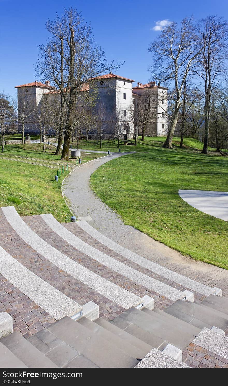 Kromberk Castle From the Park