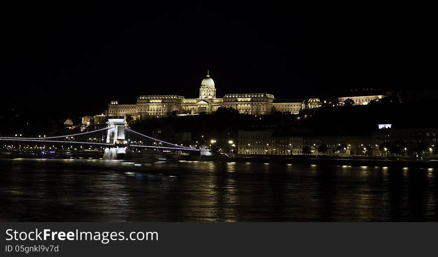 Chain Bridge And Royal Palace