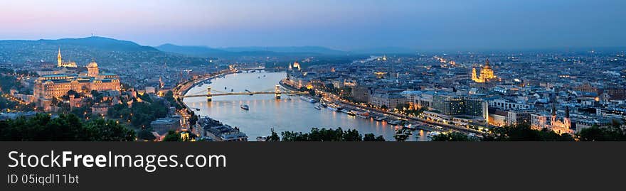 Budapest by night, panorama