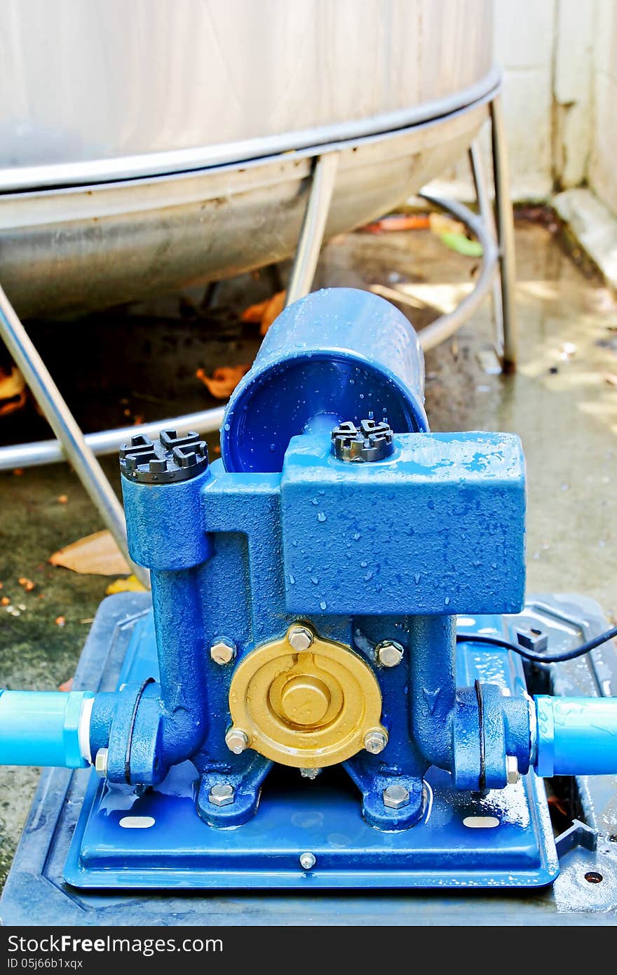 Blue electric high pressure water pump