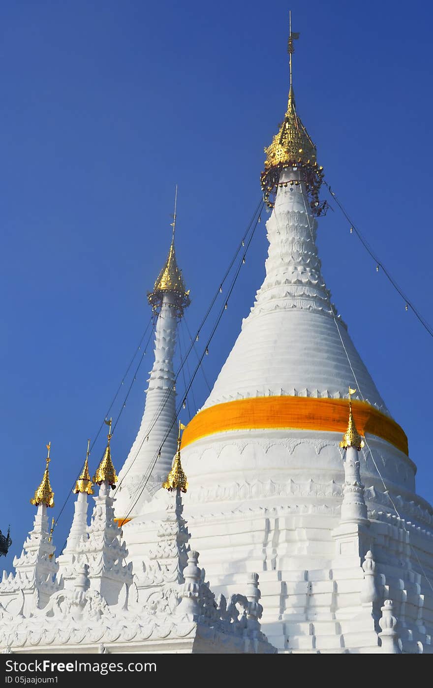 Doi Hong Mu Pagoda(Chedi,Stupa) of Tai Yai's Buddhist in Thailand. Doi Hong Mu Pagoda(Chedi,Stupa) of Tai Yai's Buddhist in Thailand.