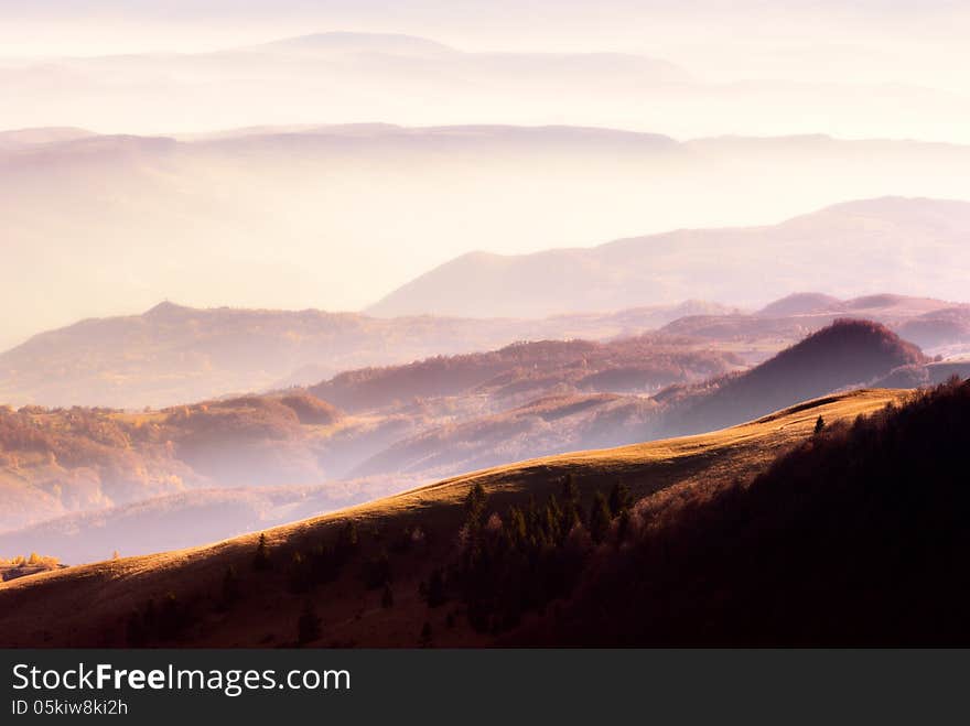 Scenery - misty mountain layers