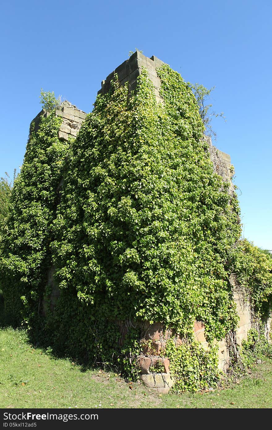 Ruins of coal mine pumping engine house